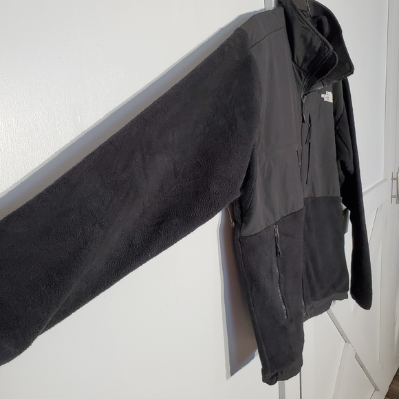 The north face jacket  xl black. - Picture 2 of 9